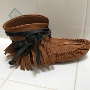 Free people lace up moccasins
